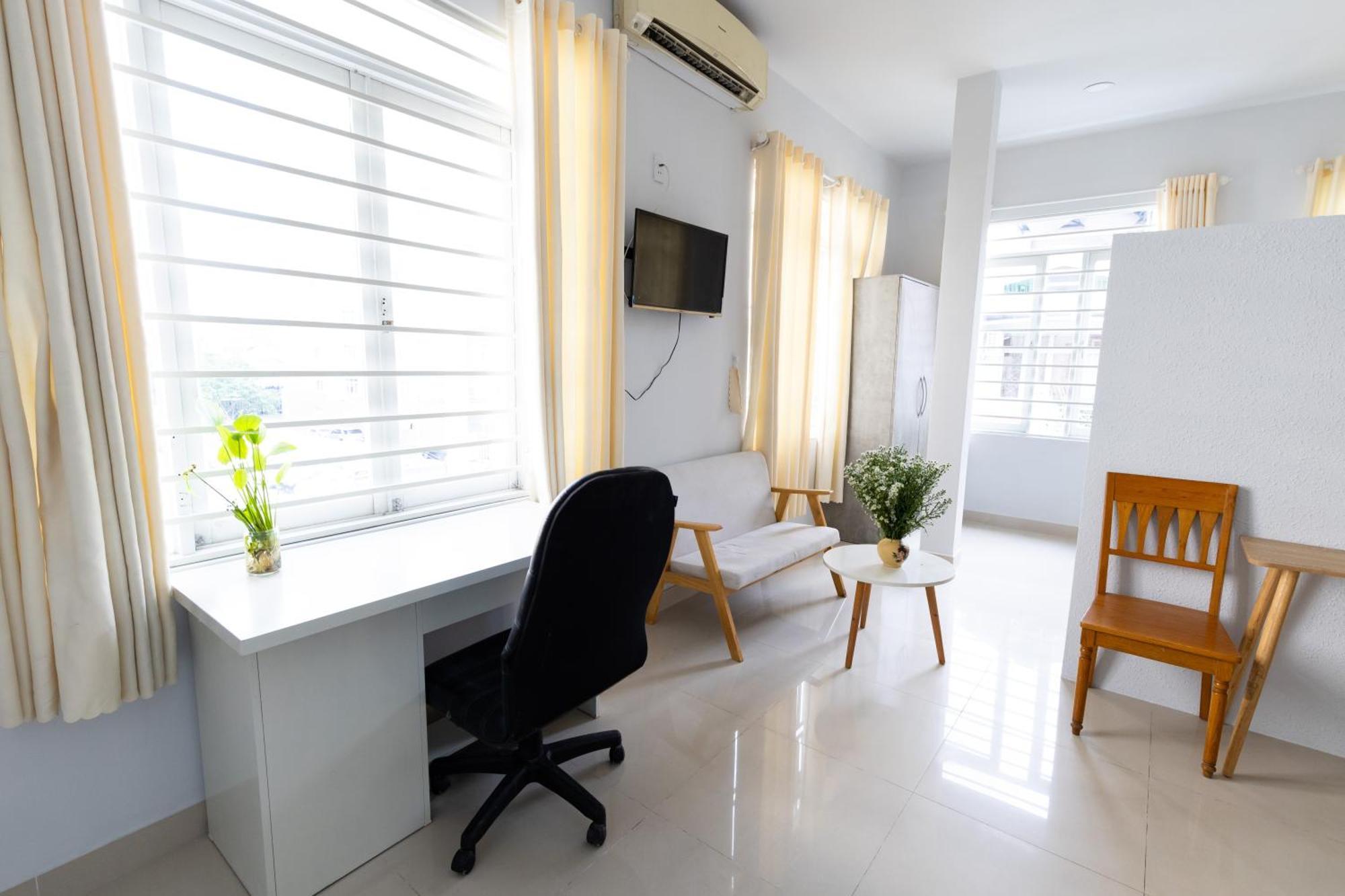 Sunny Big Window Near Airport Căn hộ *